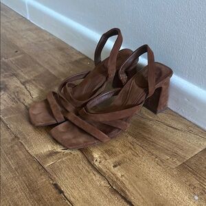 🪃Zara Brown Heeled Shoes with Elegant Design🪃